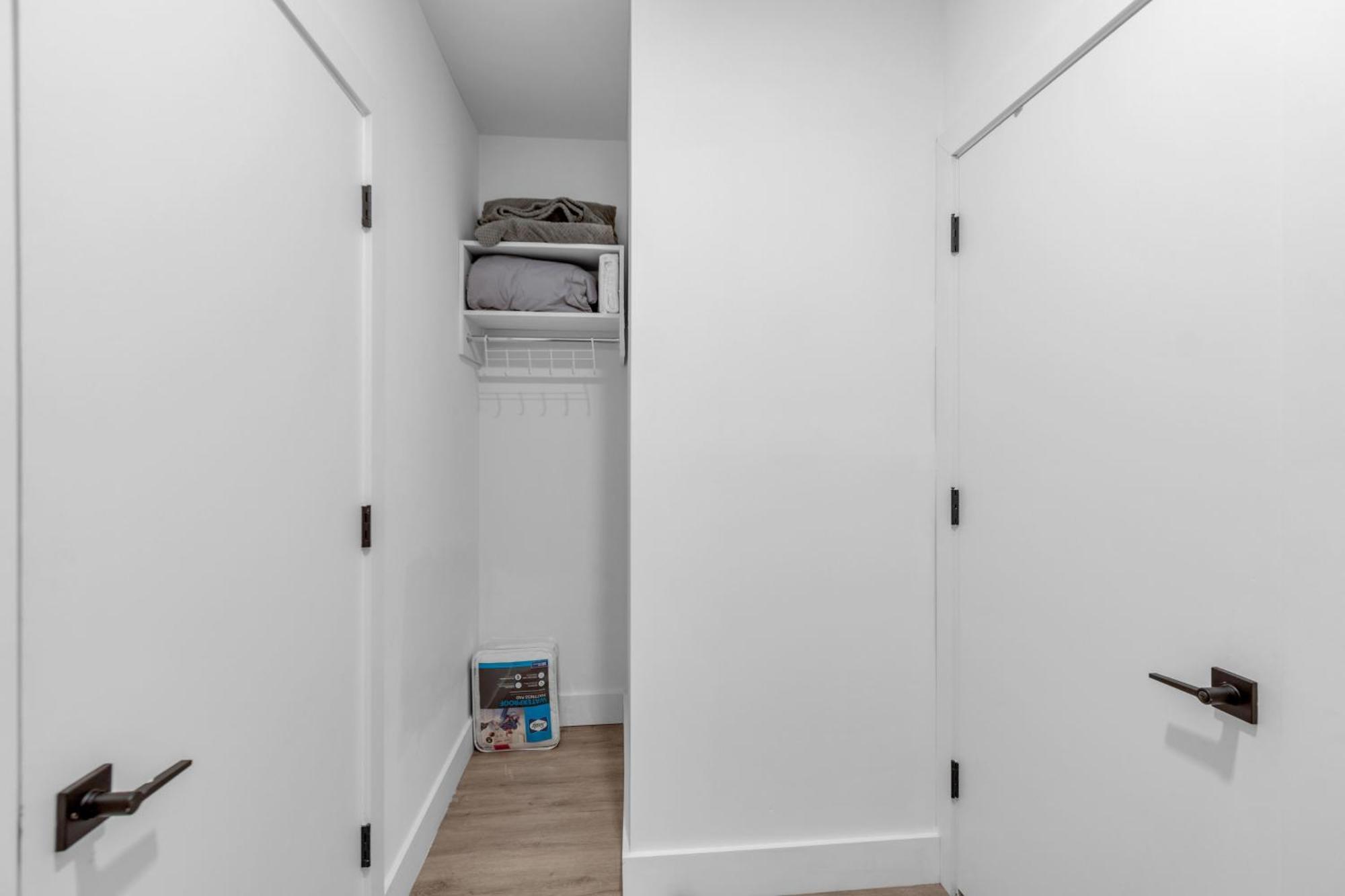 Apartmán Royal Oasis Indoor Pool, Free Parking, Near Nyc Elizabeth Exteriér fotografie